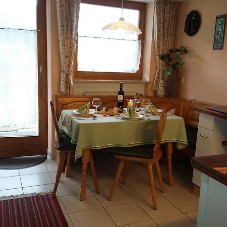 Haus Almenrausch * Hirschegg (Vorarlberg)
