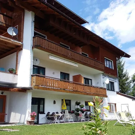 Haus Almenrausch Appartement *