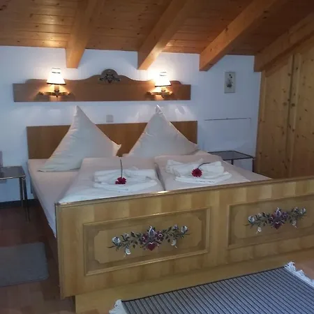 Haus Almenrausch * Hirschegg (Vorarlberg)